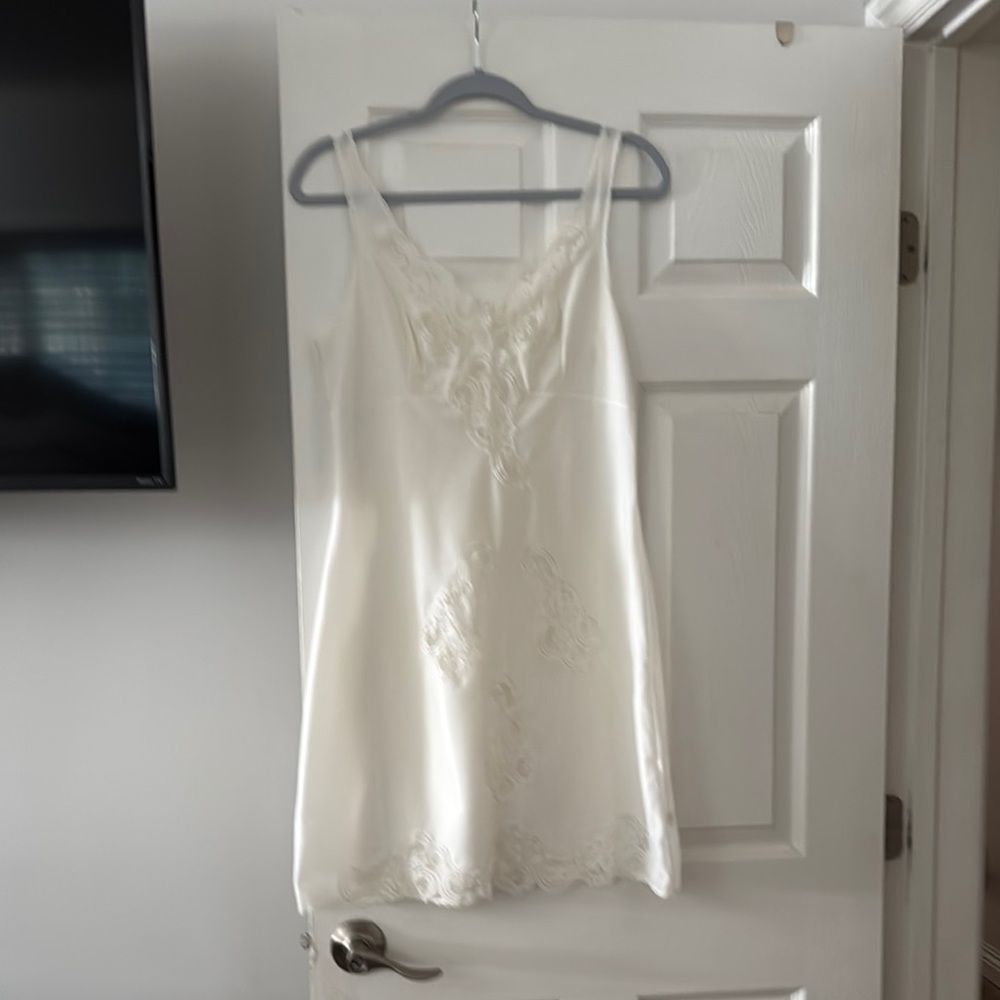 Elegant White Lace Slip Dress size 48